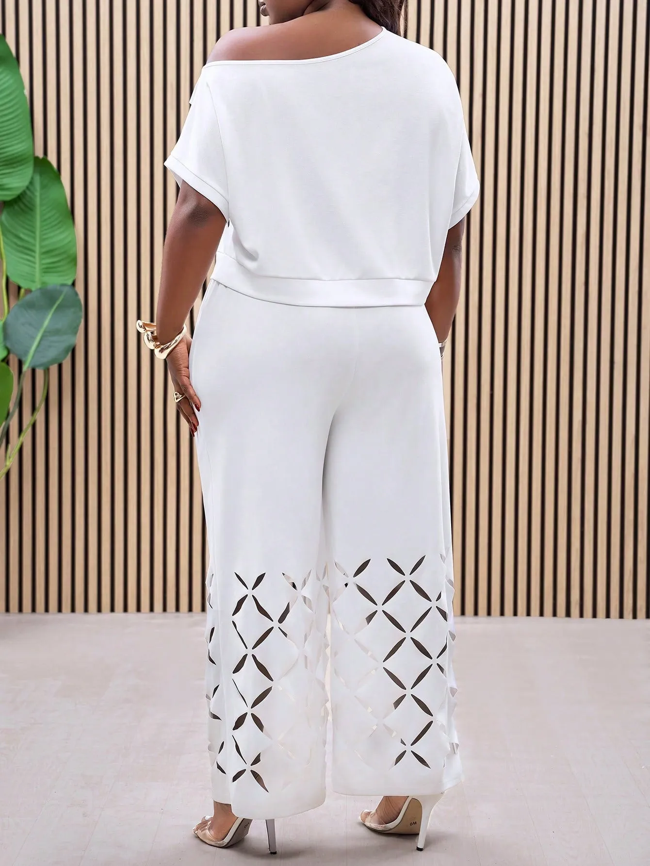 Asymmetrical Shoulder Embroidered 2-Piece Classy Set