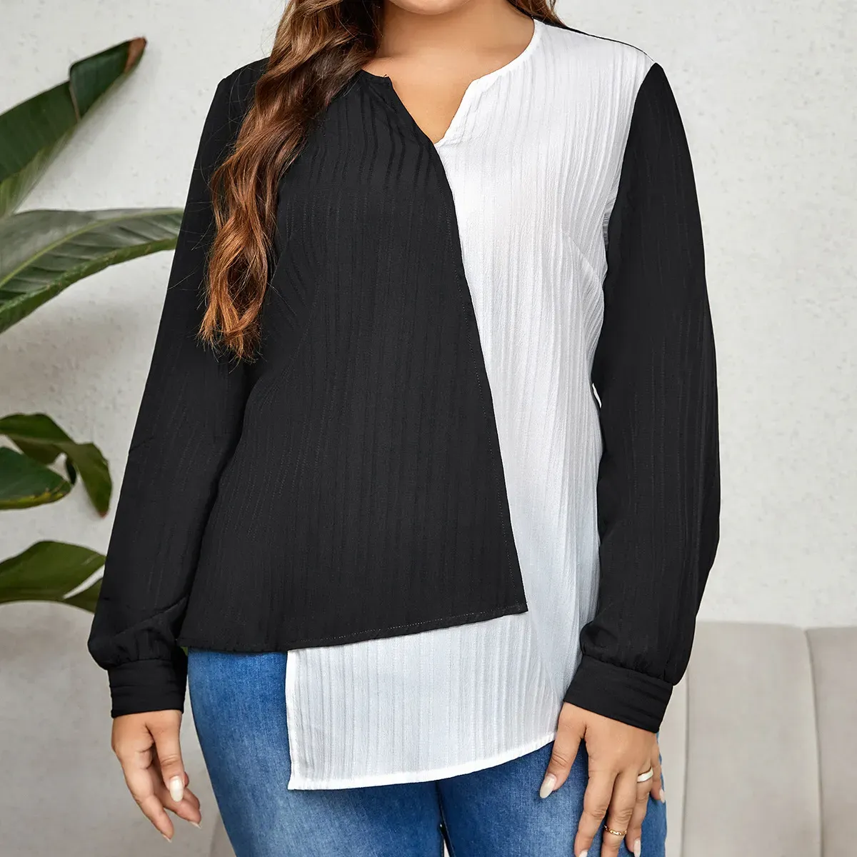 Bold Divide Asymmetrical Long Sleeve Plus Size Blouse
