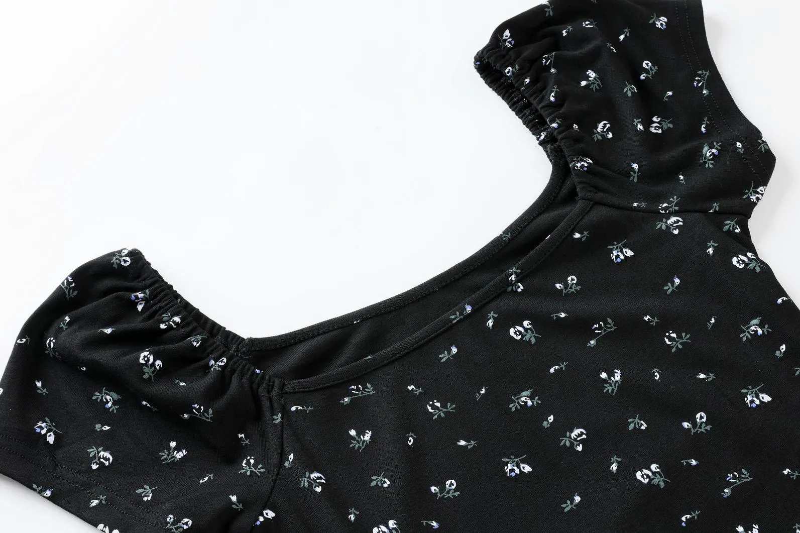 Chic Women's Maxi Slip Dress with Full Floral Print Design