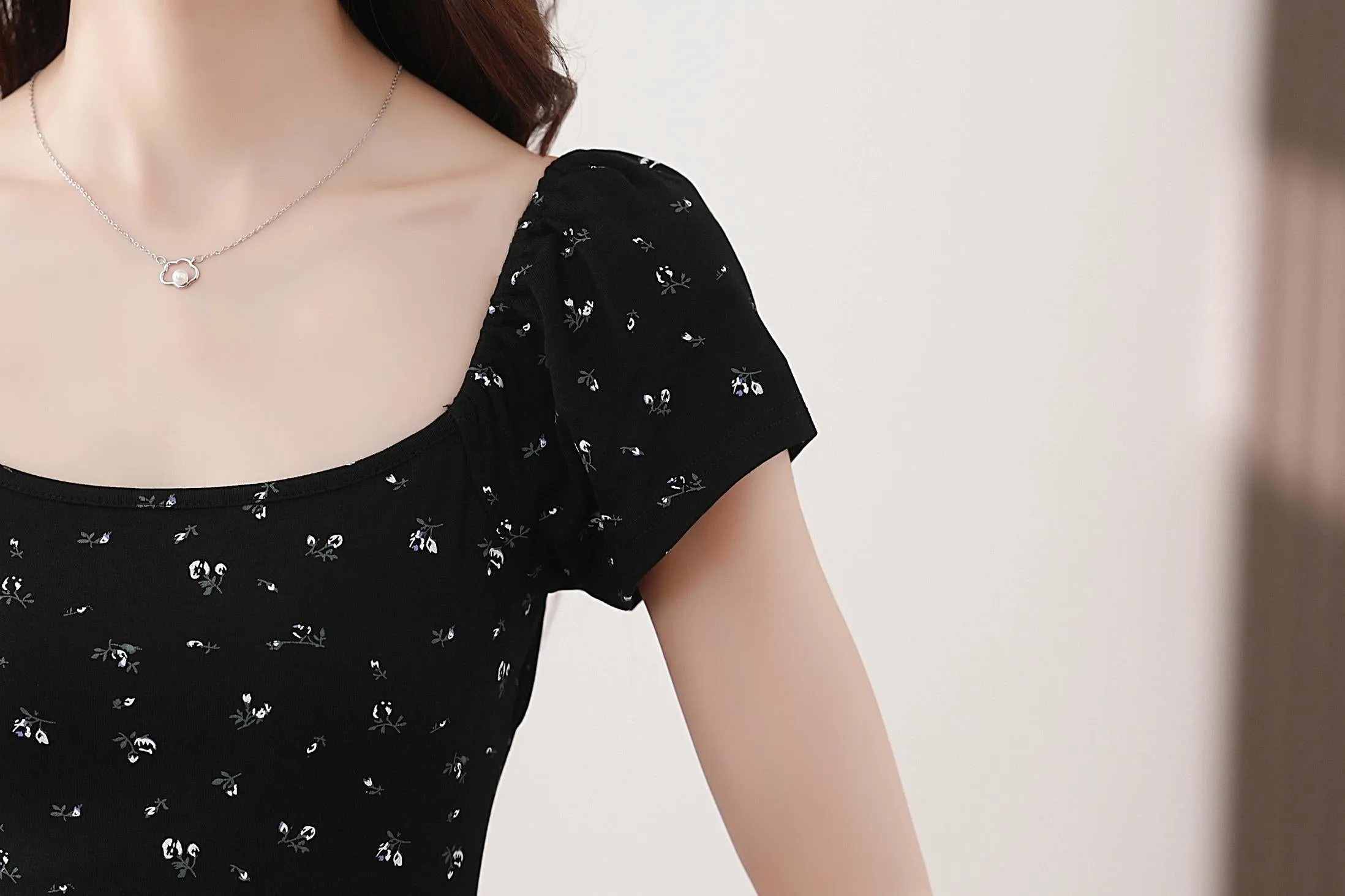 Chic Women's Maxi Slip Dress with Full Floral Print Design