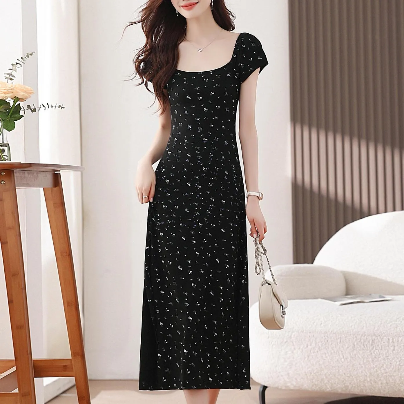 Chic Women's Maxi Slip Dress with Full Floral Print Design