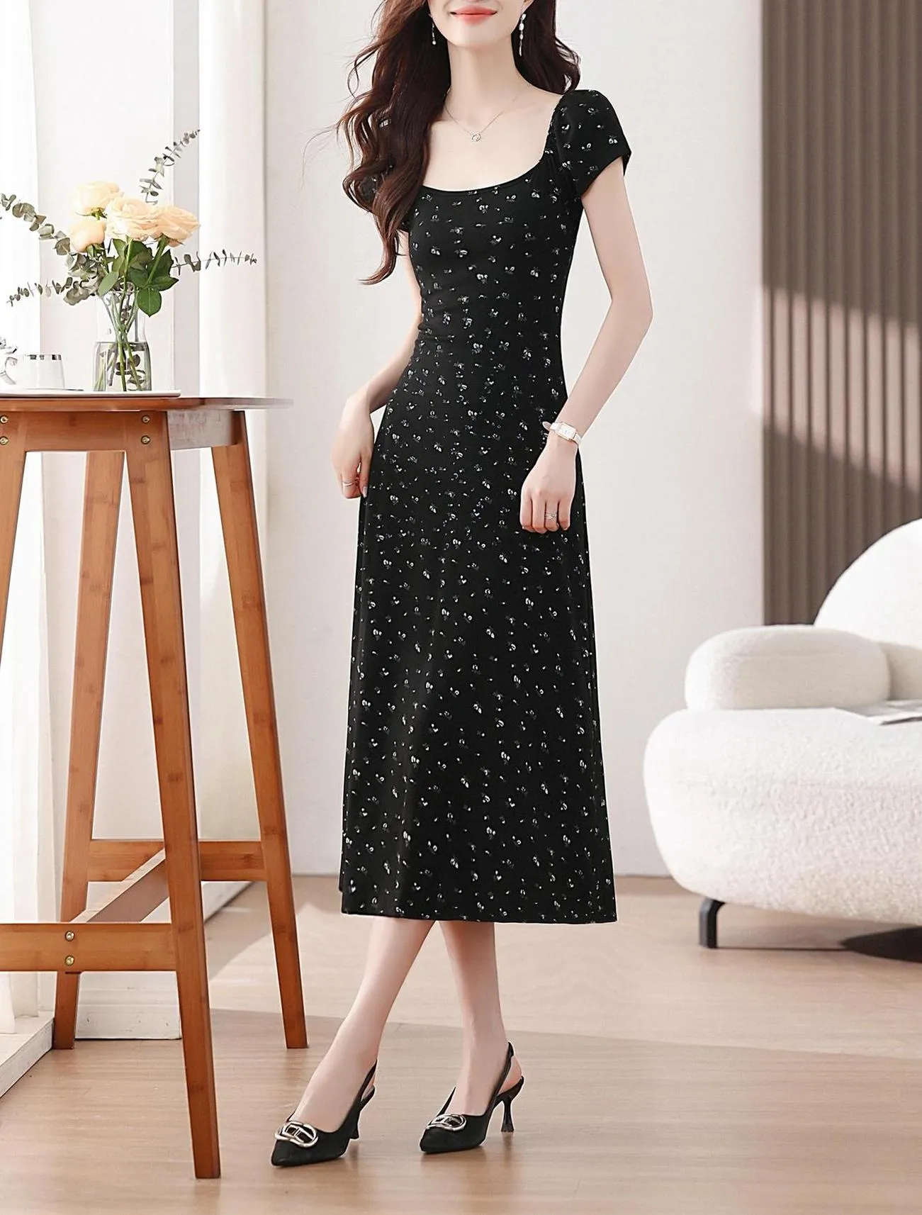 Chic Women's Maxi Slip Dress with Full Floral Print Design