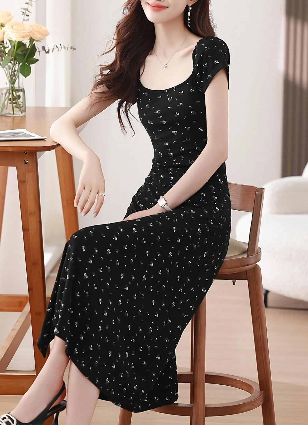 Chic Women's Maxi Slip Dress with Full Floral Print Design