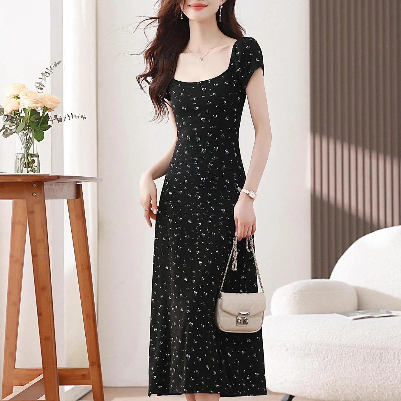 Chic Women's Maxi Slip Dress with Full Floral Print Design