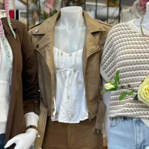 Daisy Puff Sleeve Blouse