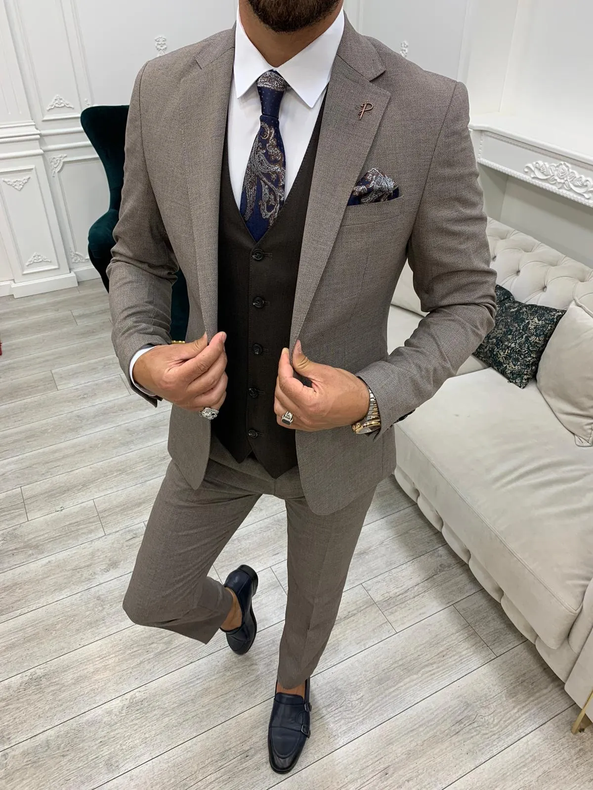 Dayton Brown Slim Fit Notch Lapel Suit - Elegant Three-Piece Attire for Any Occasion