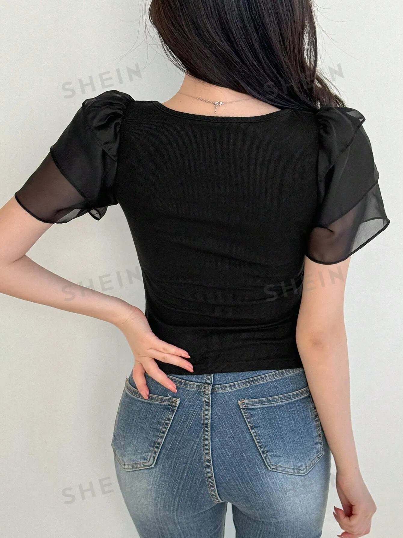 DAZY Women's Square Neck Ruffle Short Sleeve T-Shirt