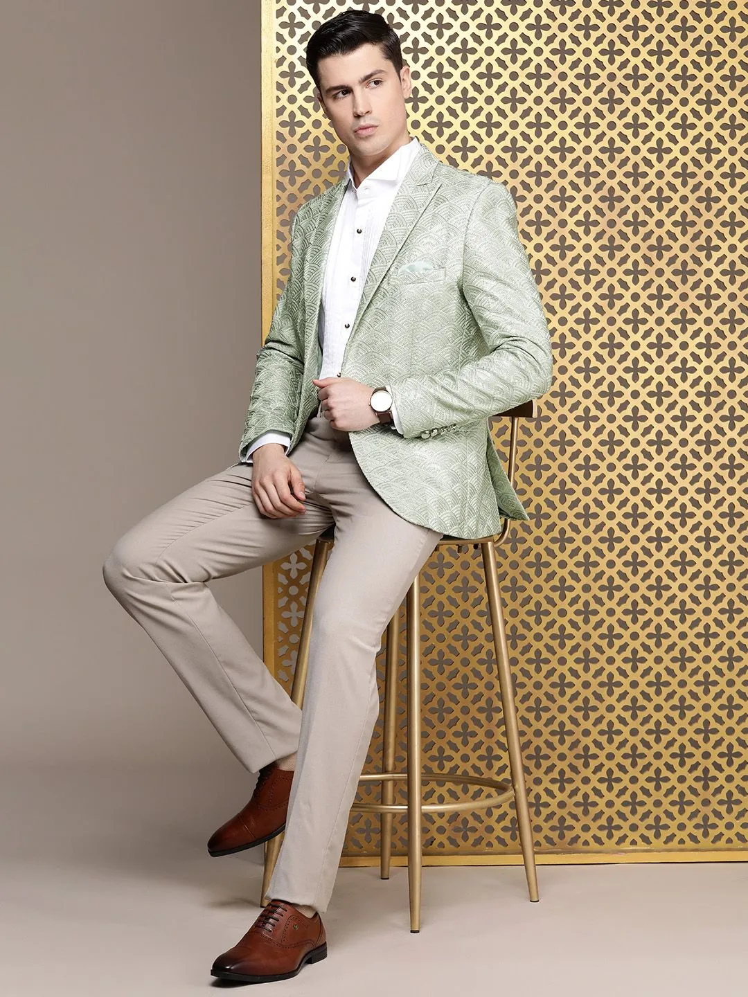 House of Pataudi Single-Breasted Sequinned Blazers