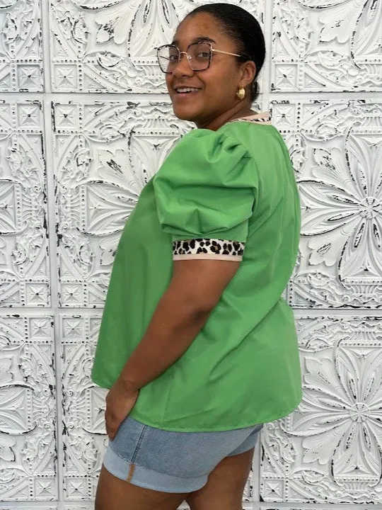 Leopard Trim Split Neck Puff Sleeve Top