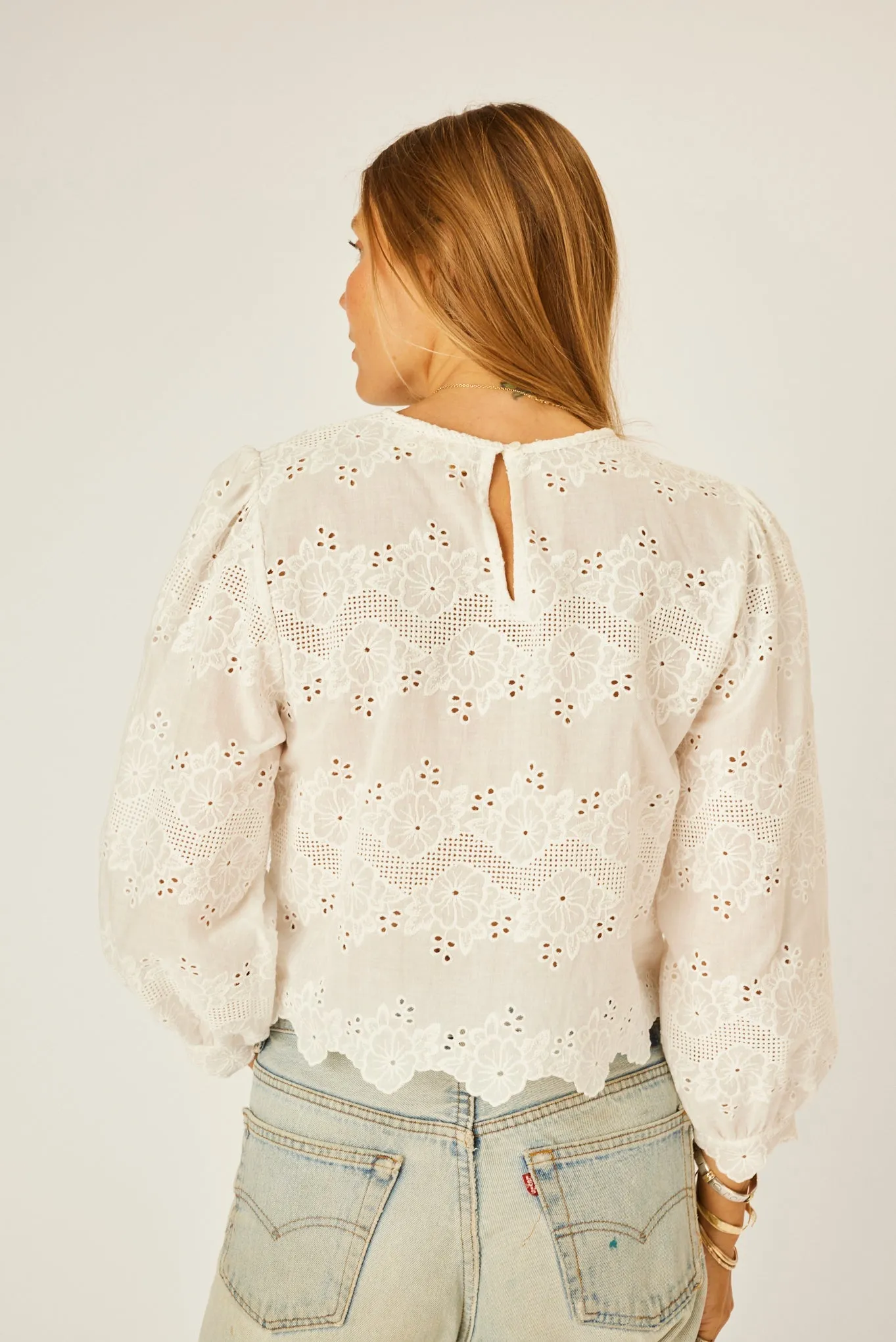 LISA TOP