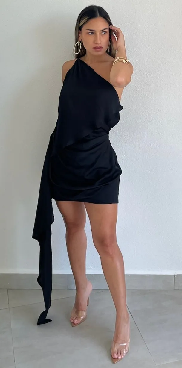 Love Me Tonight Black One-Shoulder Dress