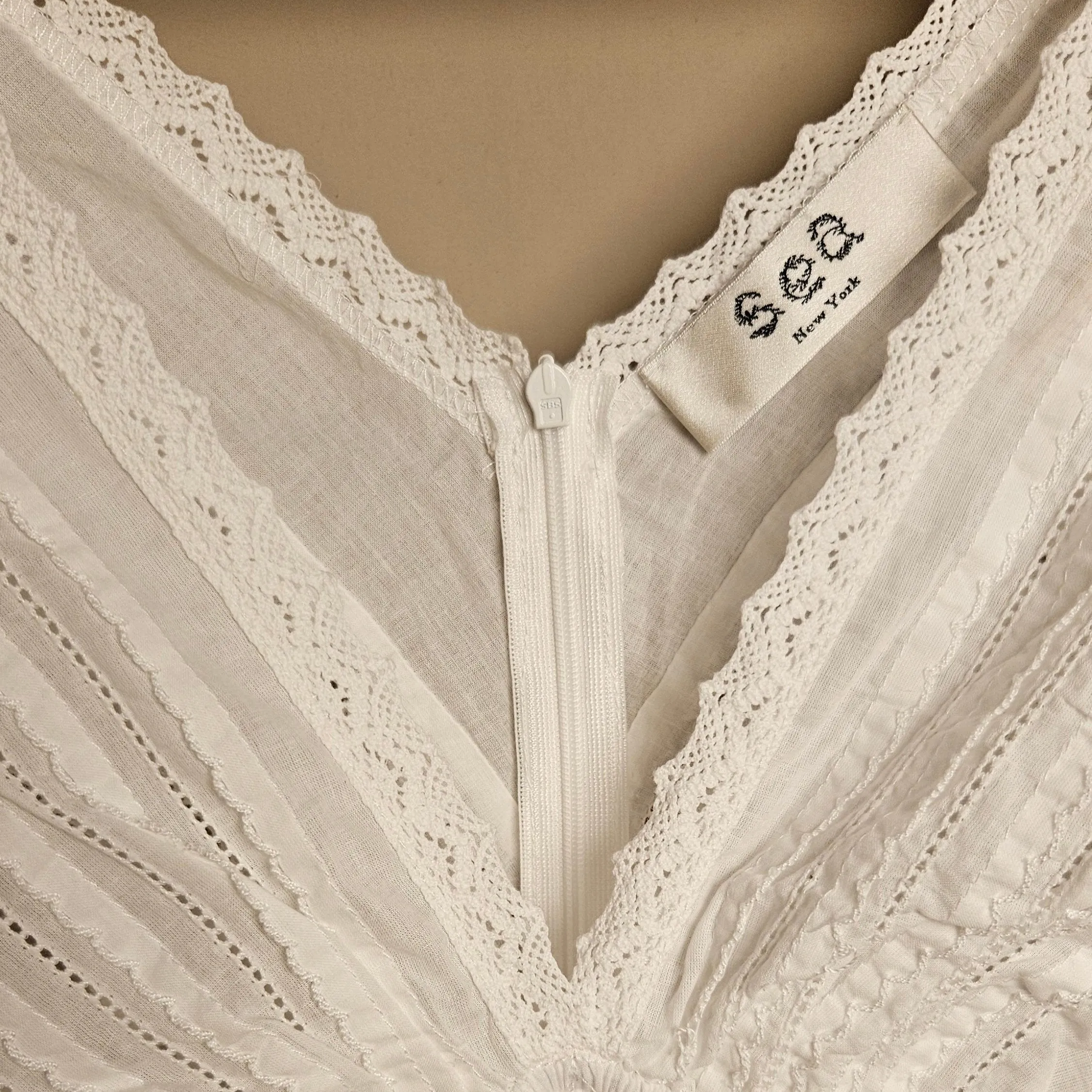 Mable Cambric Puff Sleeve Top
