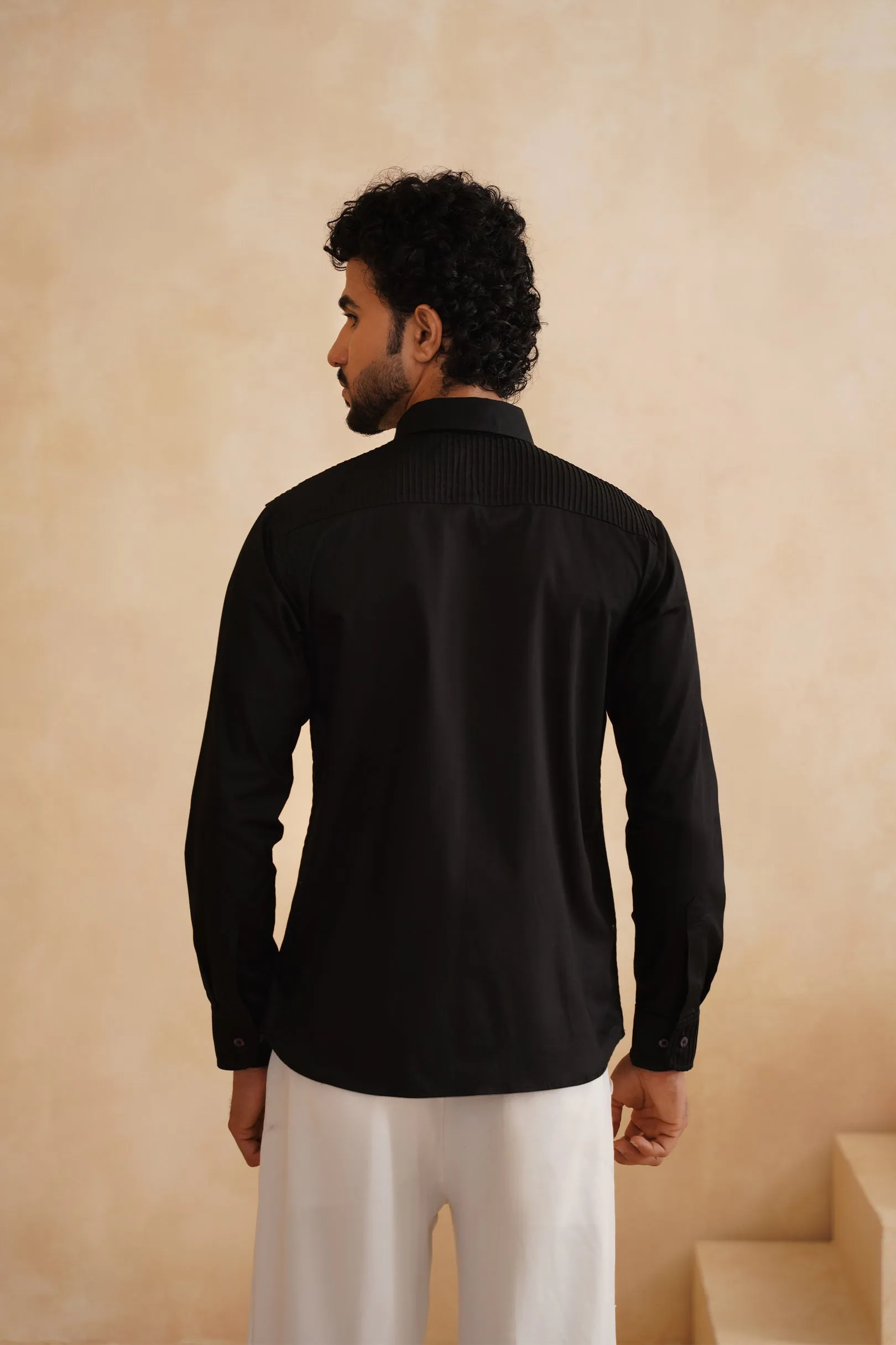 Magic Tucks Black Mens Shirt