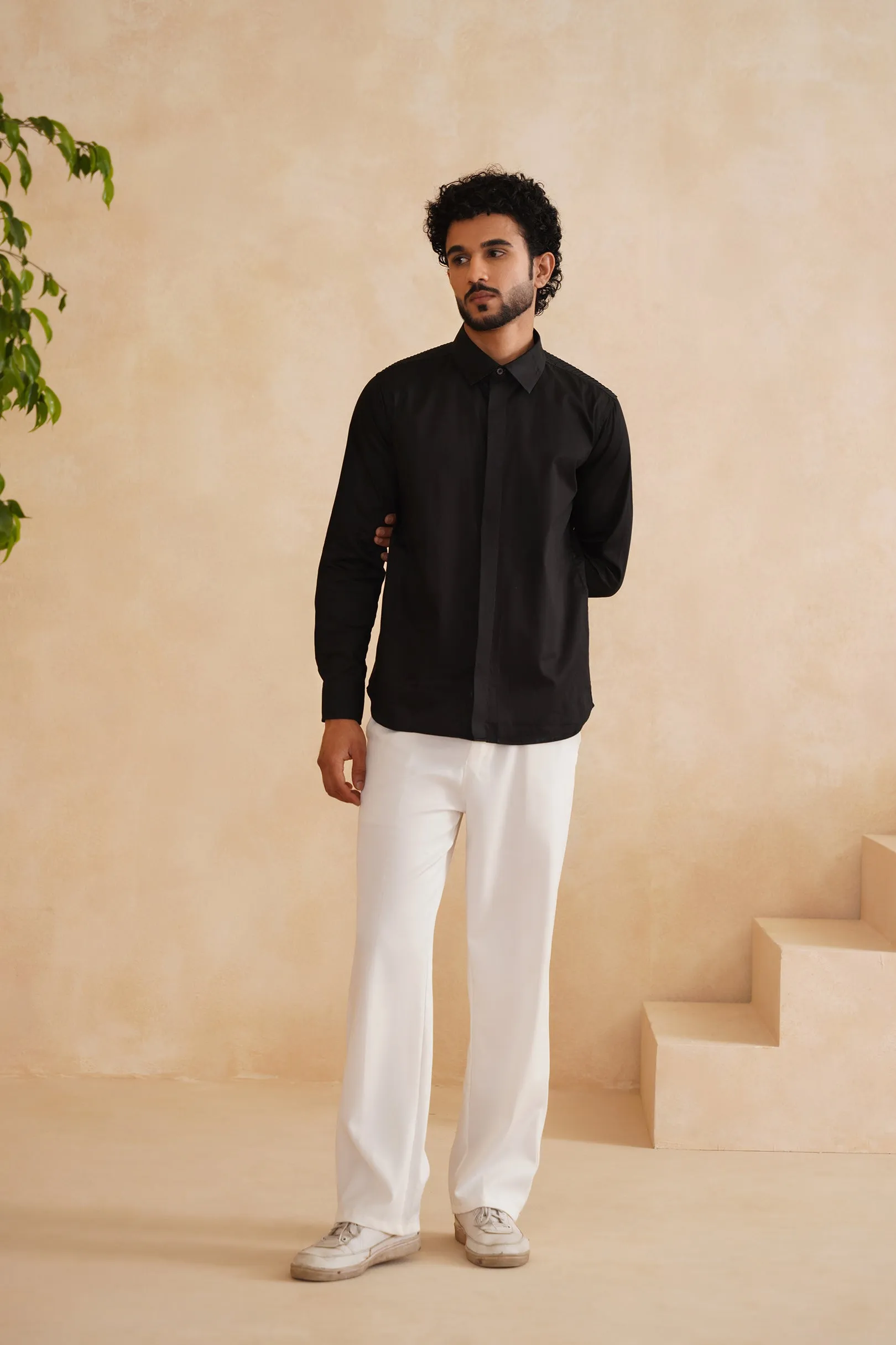 Magic Tucks Black Mens Shirt