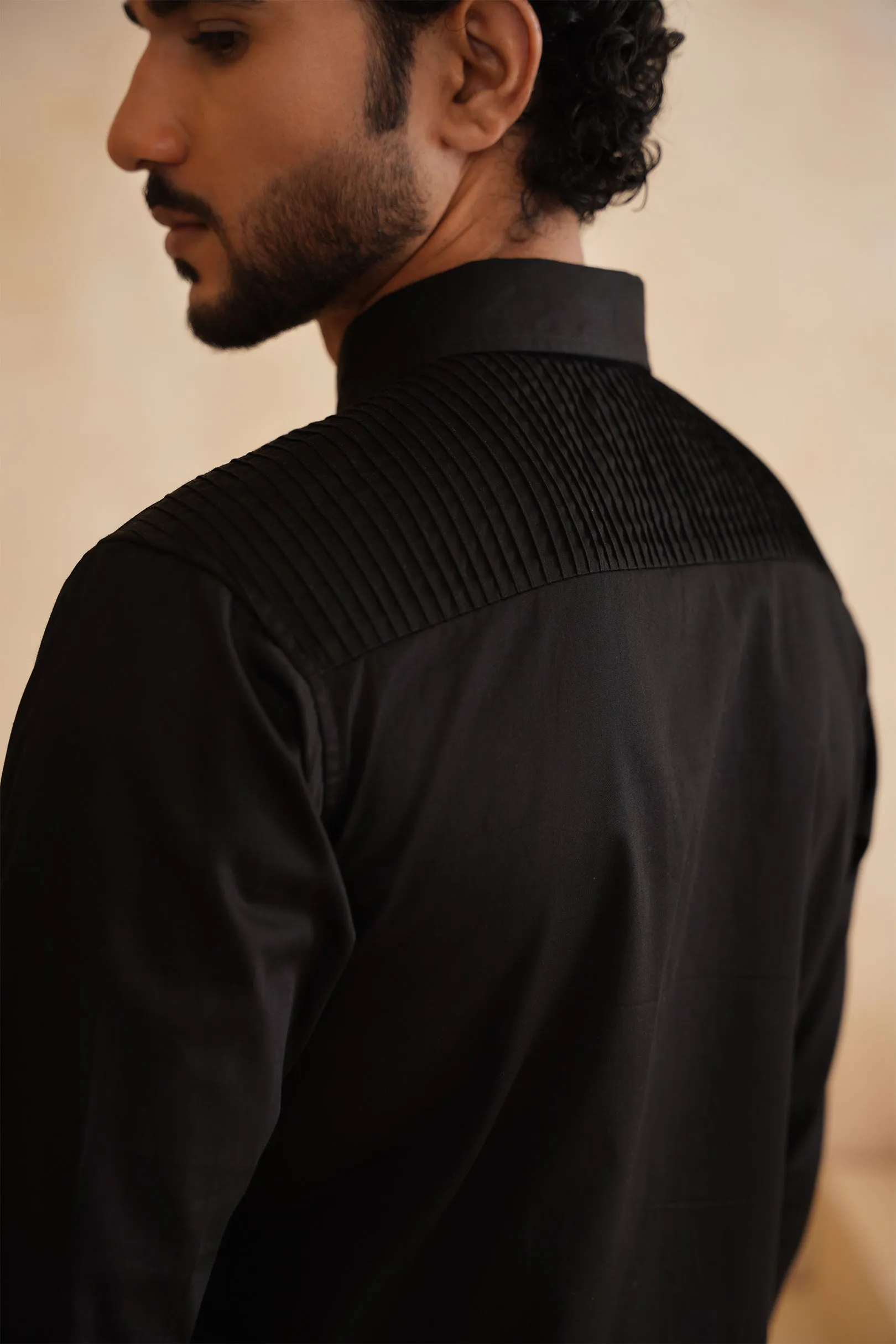 Magic Tucks Black Mens Shirt