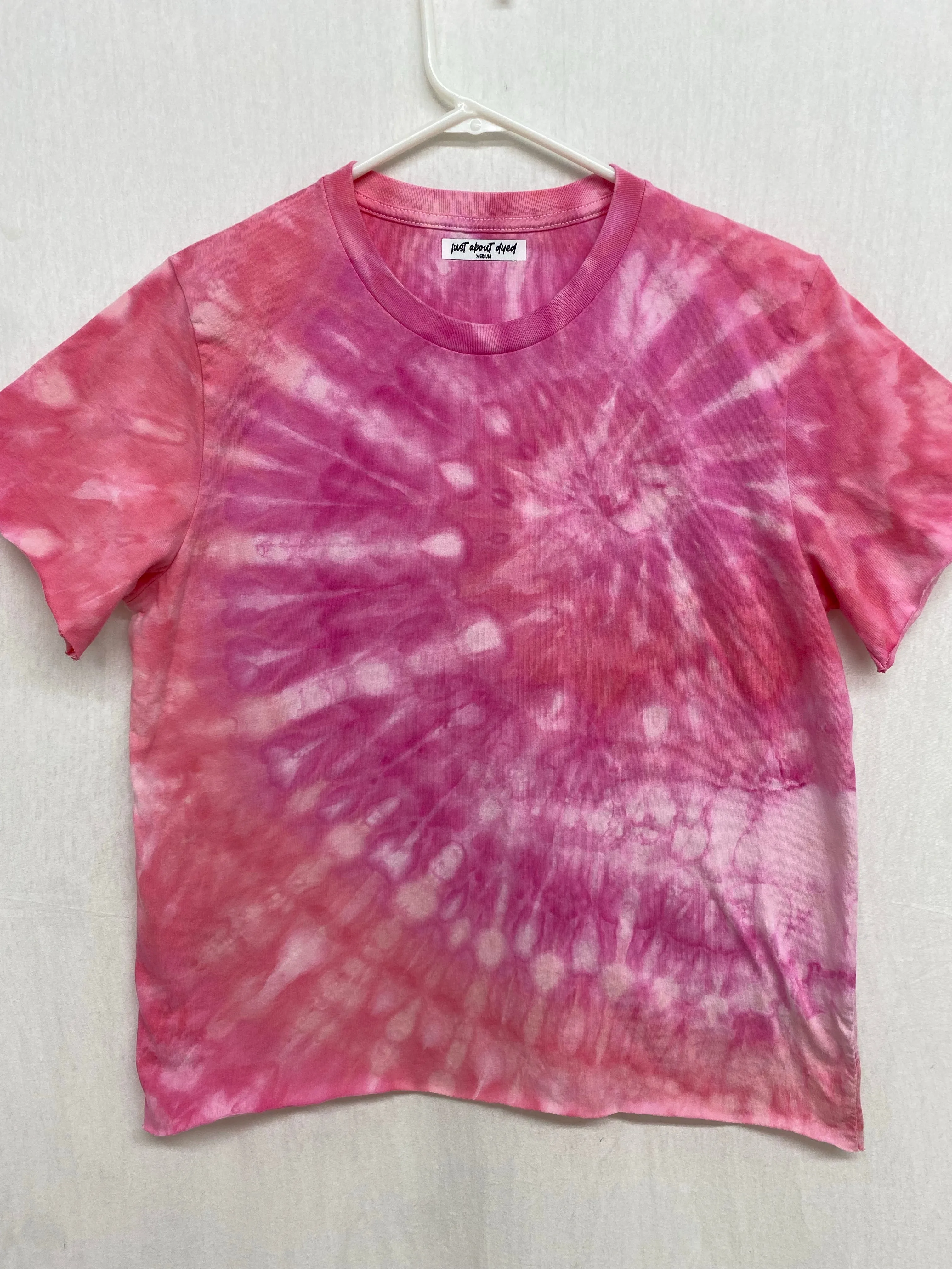 MEDIUM Queen of Hearts Tee