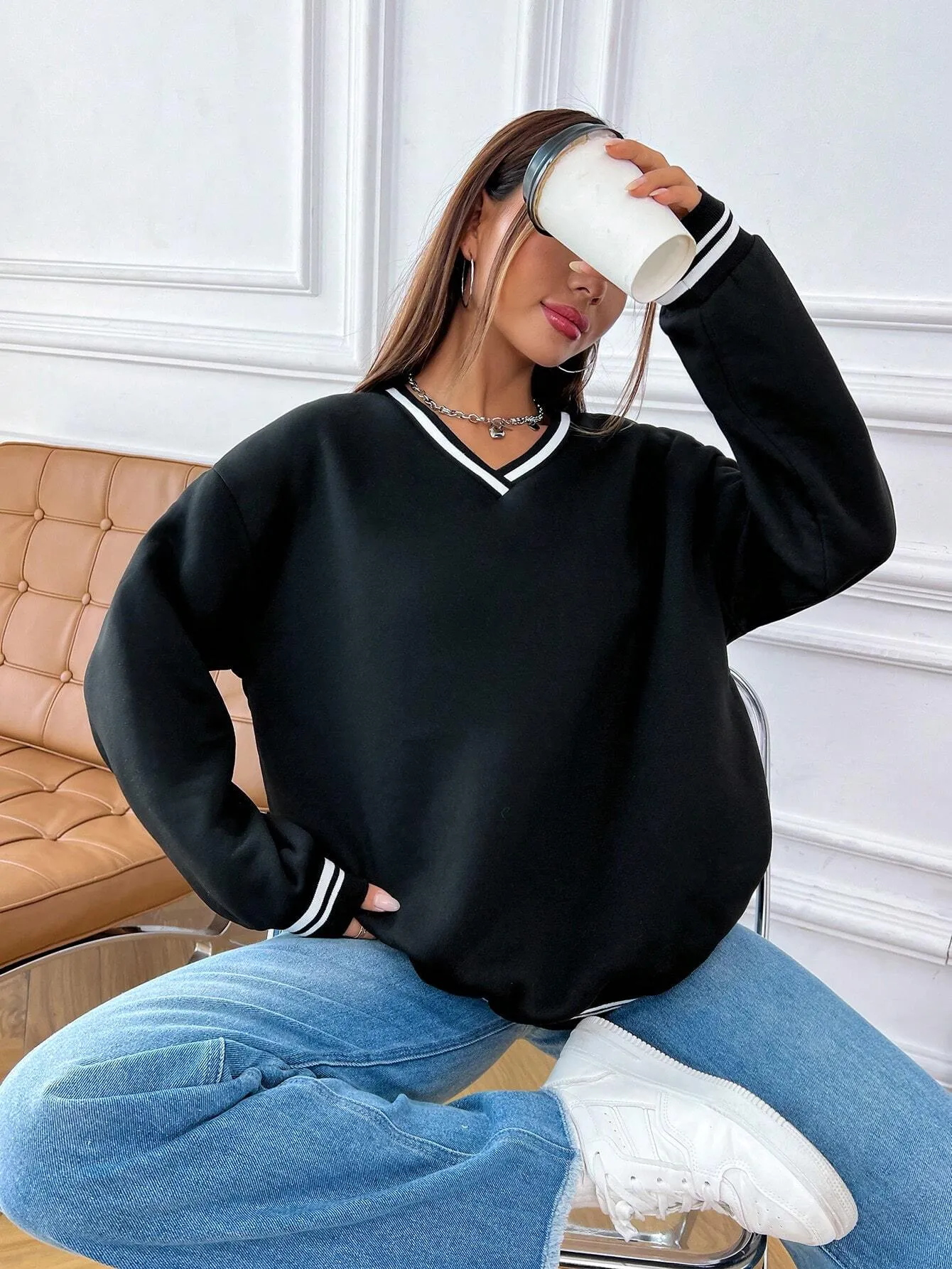 MOOSTA Ladies Simple Basic College Style V-Neck Sweatshirt