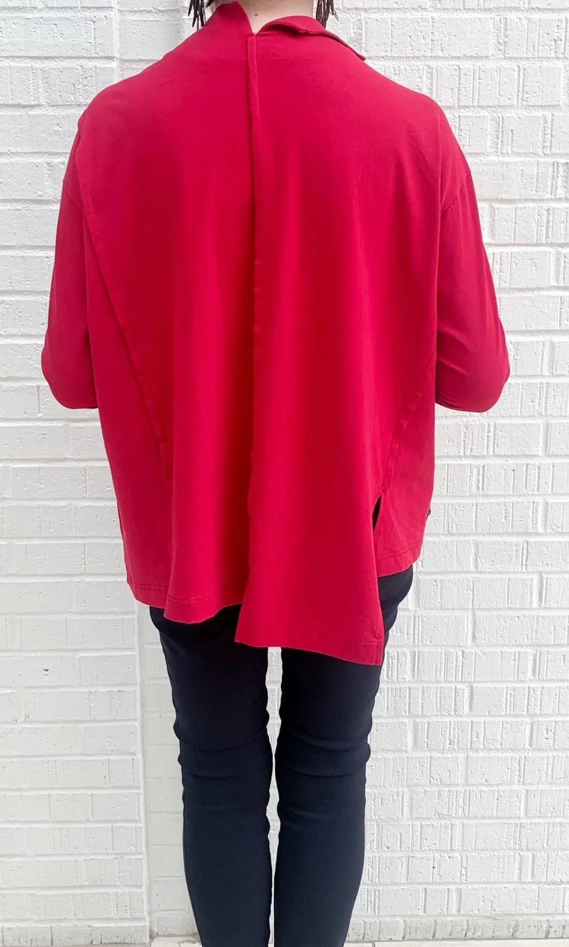 Moyuru Red Pullover