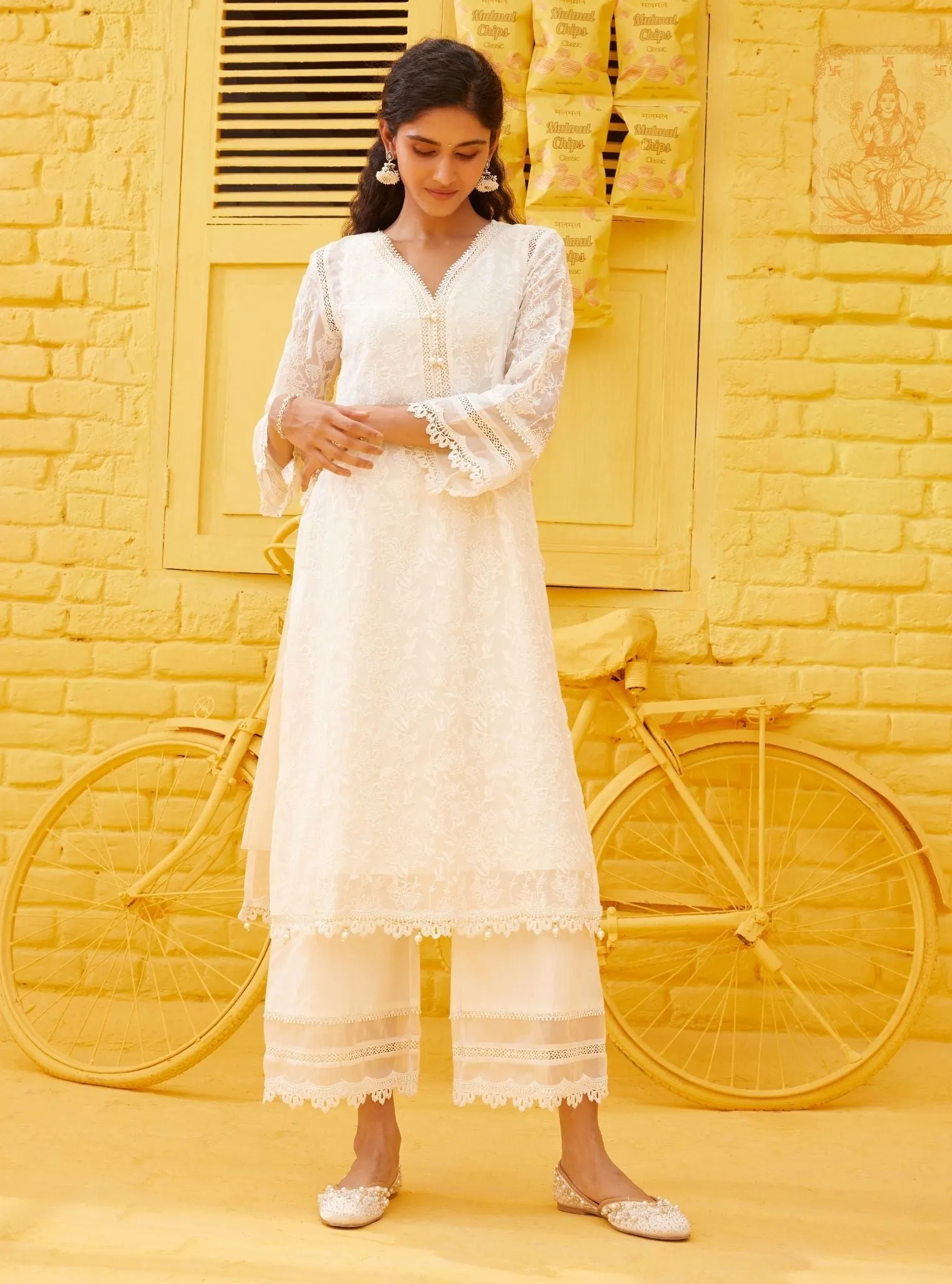 Mulmul Organza Cahya Off White Kurta With Mulmul Cotton Cahya Off White Pant