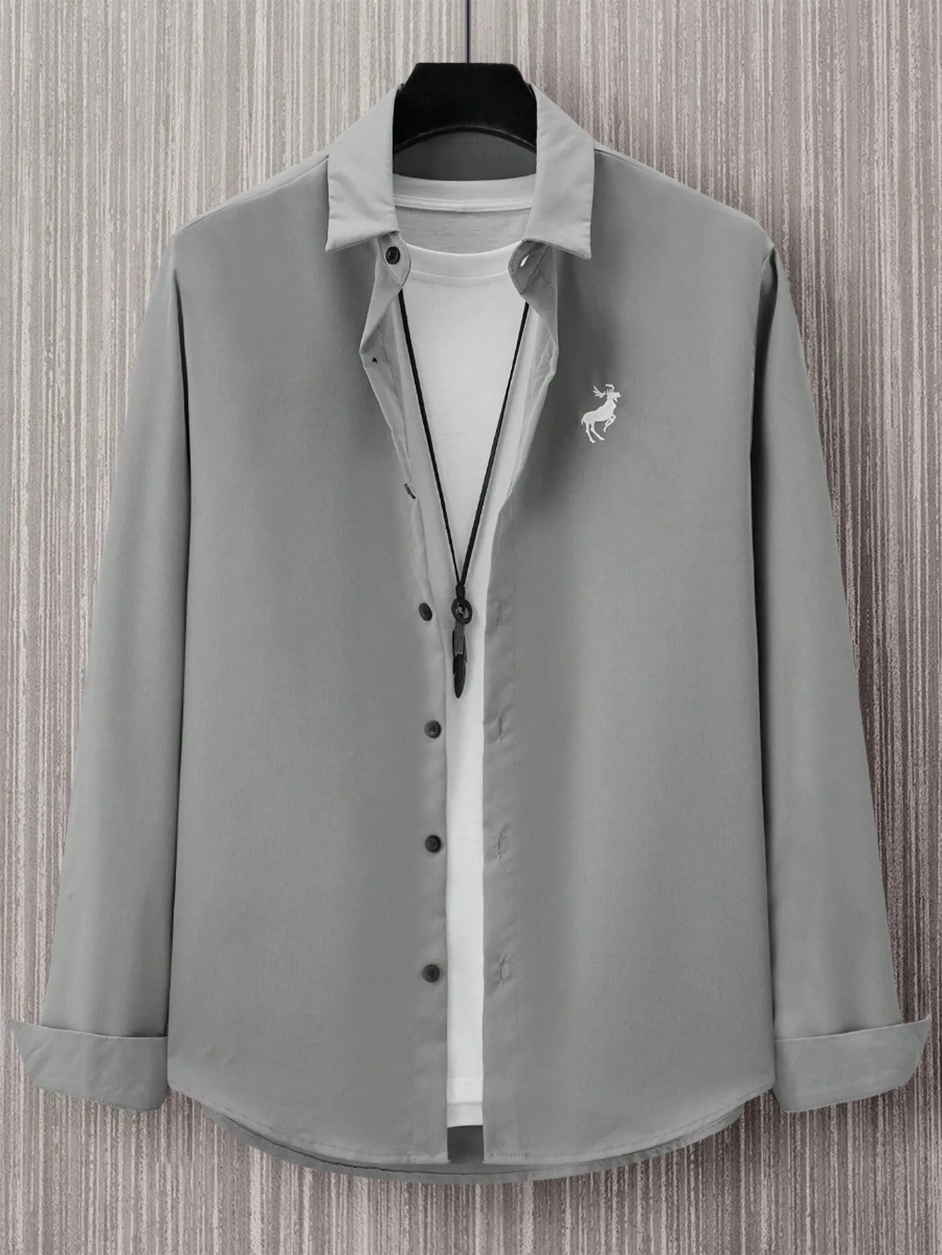 QA Homme Men's Buck Embroidery Button Down Collar Long Sleeve Shirt
