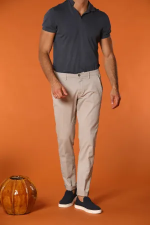 Torino men's chino pants in jacquard beige thread knit slim fit