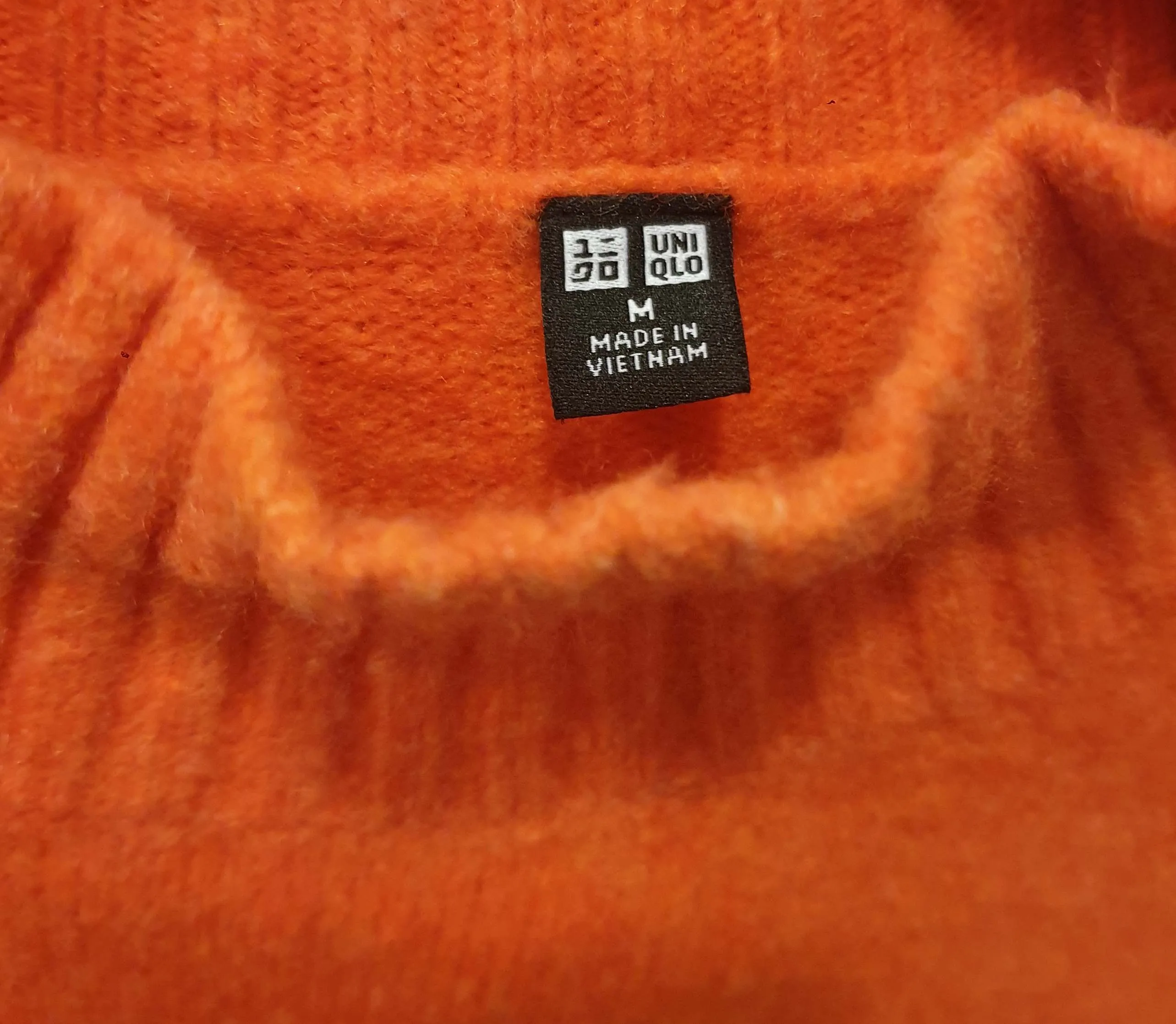 Uniqlo orange knit jumper size M