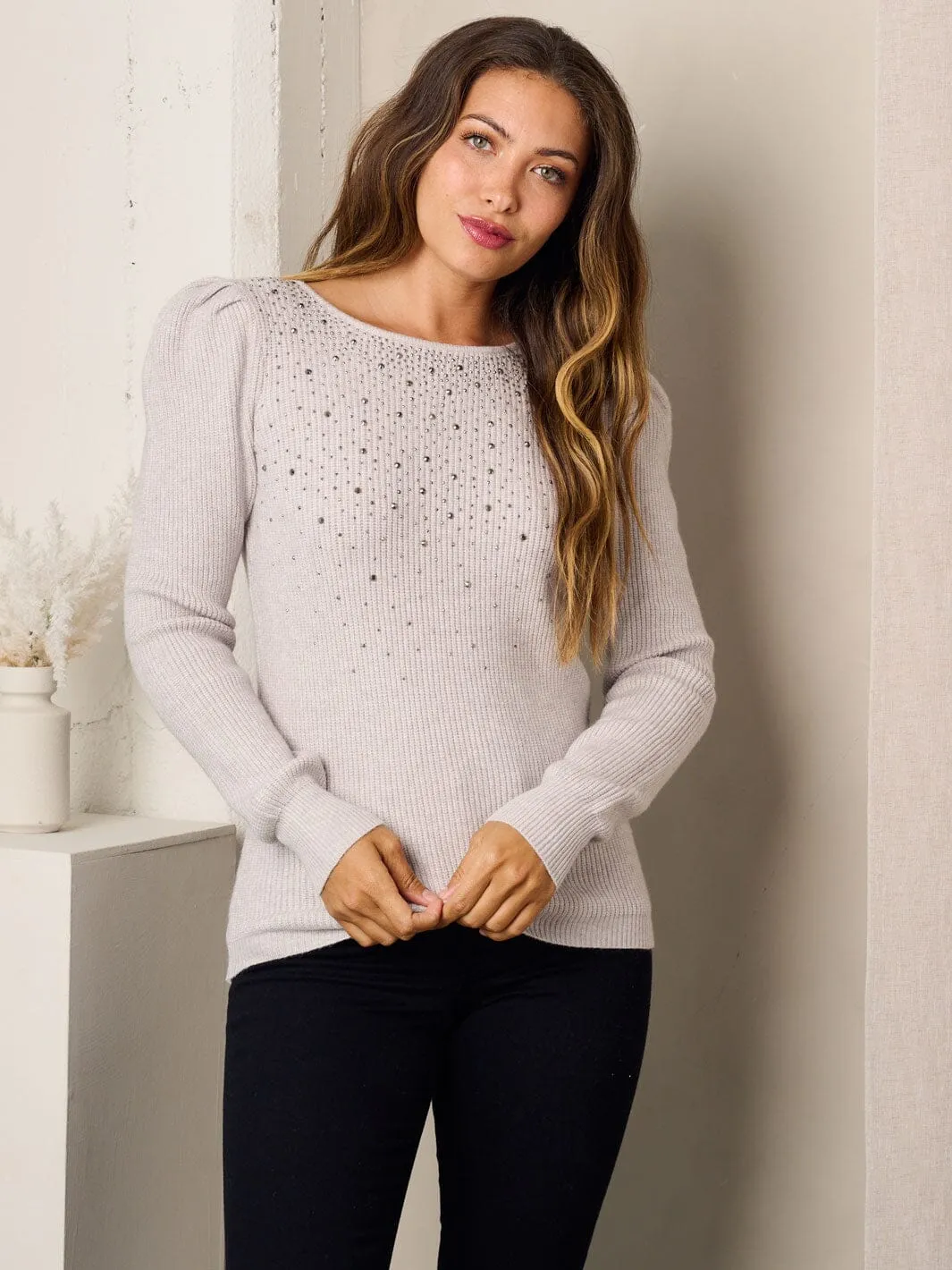 WOMEN'S LONG PUFF SLEEVE STUDS DETAILED KNIT SWEATER