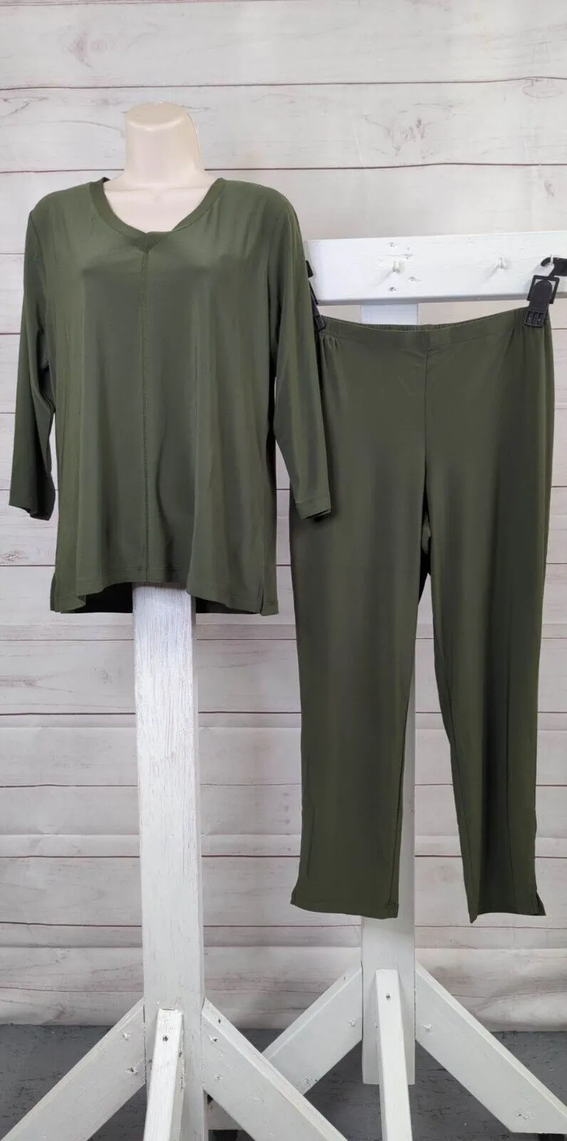 XXS OLIVE A518206 Attitudes by Renee Regular Como Jersey 3Pc tunic, tank, & pant